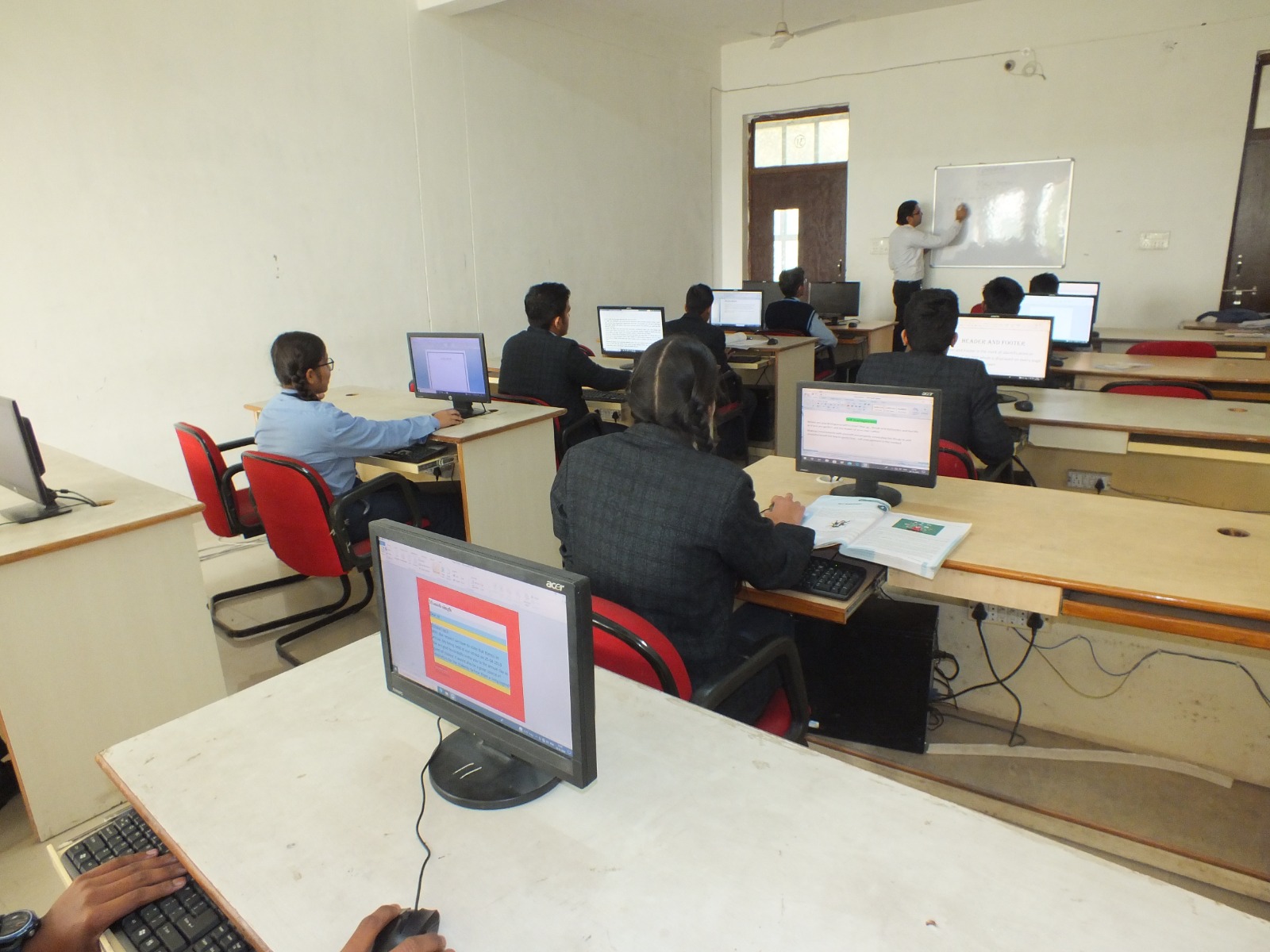 High-Tech IT Computer Lab with High Speed Internet Vijaya International School